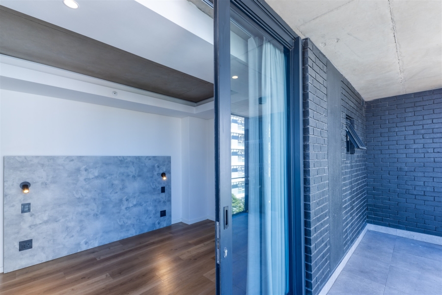 2 Bedroom Property for Sale in Sea Point Western Cape